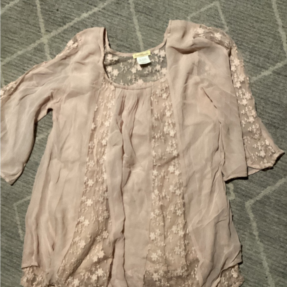 Sweet Magnolia Women's LG Blouse Top. Soft Rose floral sheer panel sleeves - Picture 2 of 4